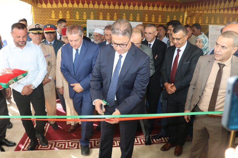 عامل تازة يعطي انطلاقة مشاريع تنموية بكلفة تتجاوز 297 مليون درهم