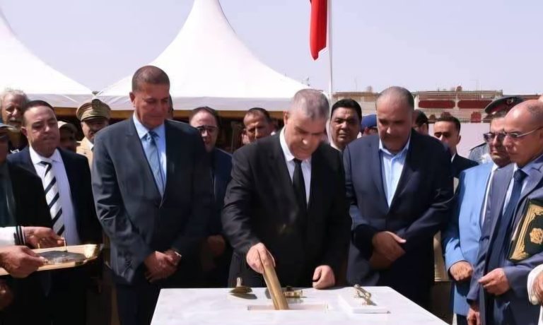 عامل سيدي سليمان يعطي انطلاقة مشاريع تنموية