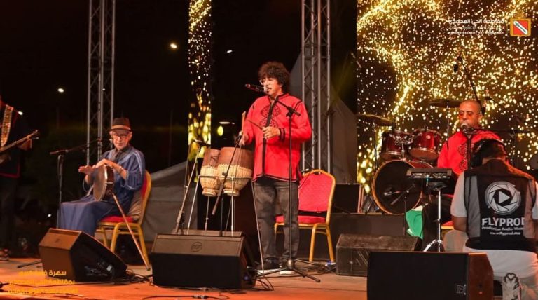 الحي المحمدي يحتفل بعيد العرش في أجواء استثنائية وحضور جماهيري كبير