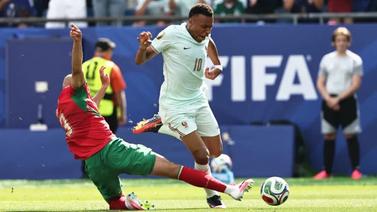 ضربة جزاء مبابي أمام المنتخب المغربي