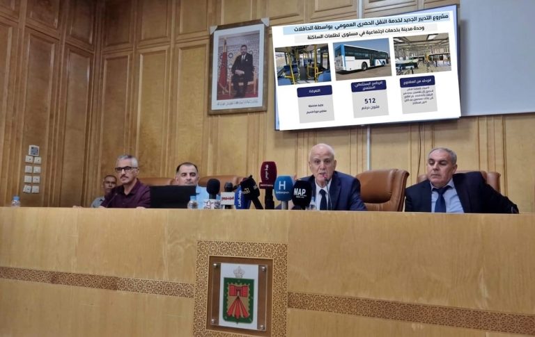 جماعة وجدة والشركاء الاجتماعيون يتدارسون مآل النقل الحضري