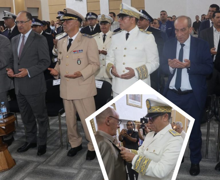 تازة.. احتفاء رسمي بعيد العرش وتوشيح موظفين بأوسمة ملكية