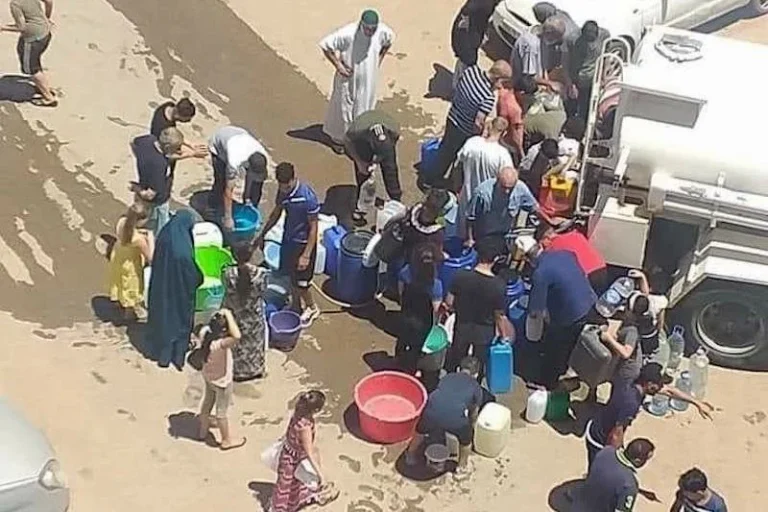 موجة الحر تشعل أسعار المياه في الجزائر.. والعطش يرهق جيوب المواطنين