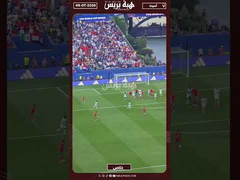 حارس فرنسا يتصدى لكرة خطيرة من أوناحي