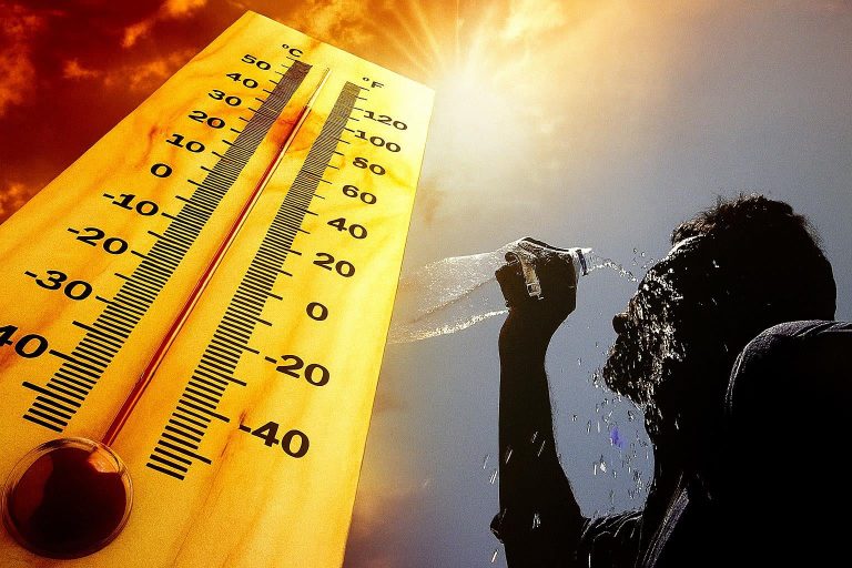 طقس اليوم الأحد.. استمرار الأجواء الحارة بأغلب المناطق وزخات رعدية بالجنوب