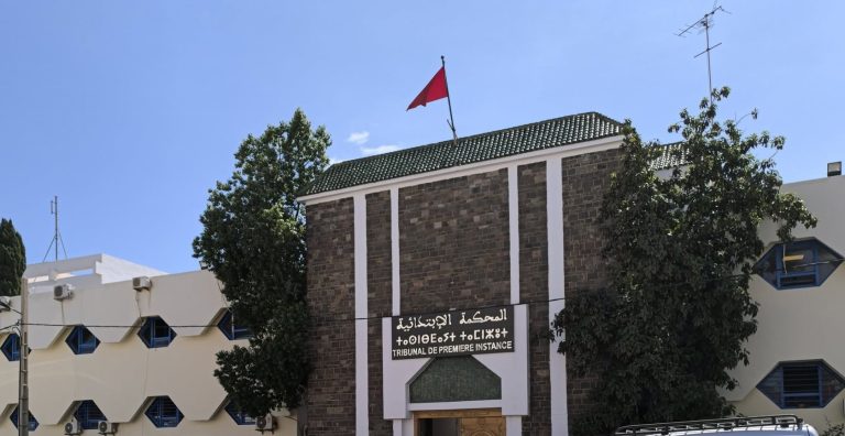 استنفار أمني بالناظور إثر هروب معتقل أثناء وصوله للمحاكمة