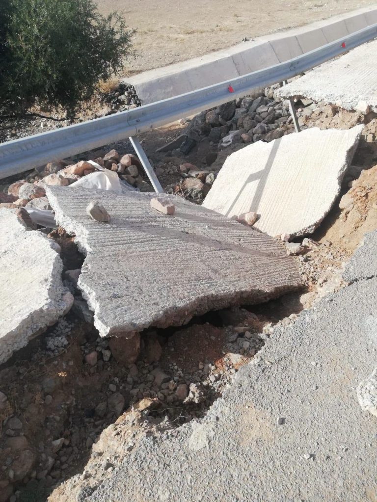 تزنيت.. تدهور الطريق الرابطة بين أنزي وتيغمي يثير استياء السكان