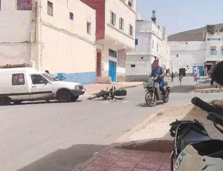 سيدي إفني.. إصابة سائق دراجة نارية في حادثة سير بحي بولعلام