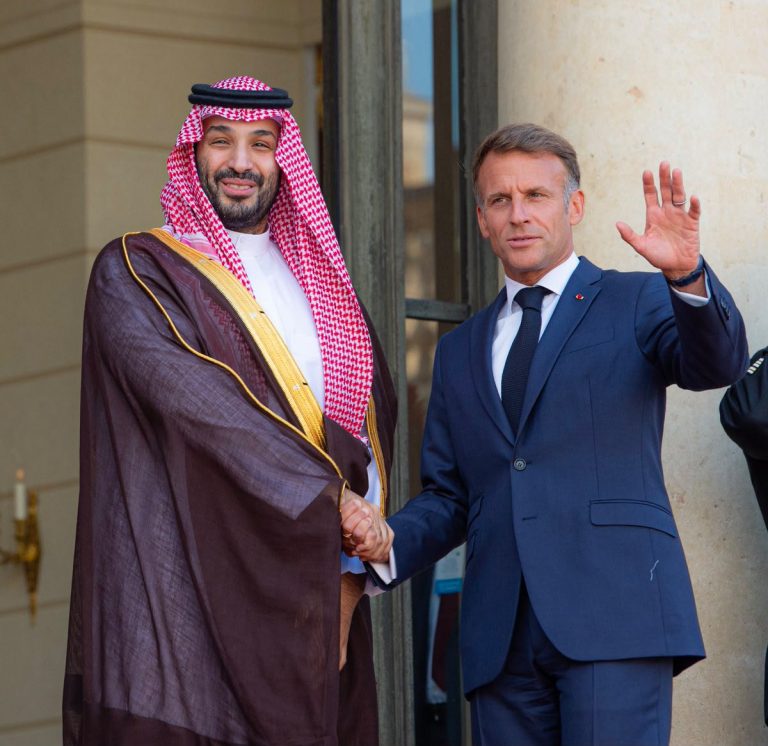 استثمار سعودي ضخم في فرنسا.. 7 مليارات دولار لإنشاء 3 مدن ملاهٍ قرب باريس