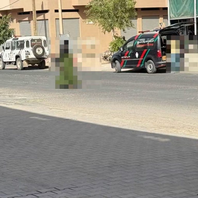 تزنيت.. 3 جناة على متن دراجتين ناريتين يسلبون هواتف ومبلغًا ماليًا بطريق إيفني