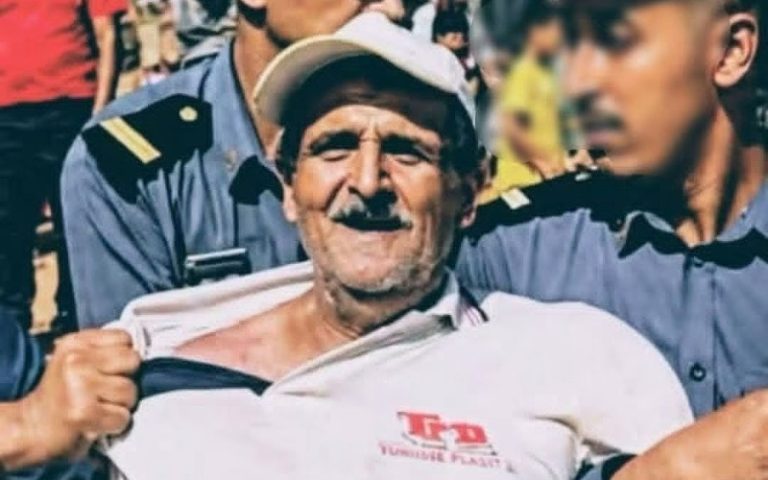 بعد الإفراج عن ابنه بكفالة.. (مول فيرمة لافوكا) يمثل أمام محكمة سلا