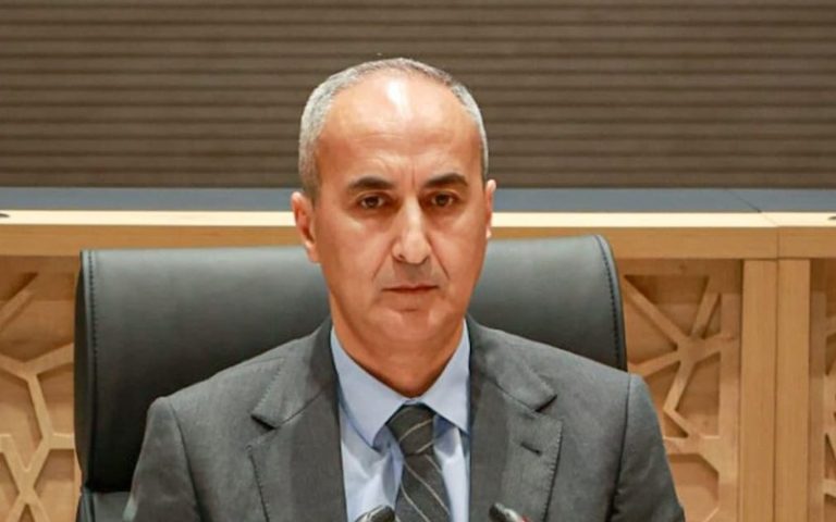 وزان.. عامل الإقليم يرفض إستقبال مستثمر يشتكي ظلم الكاتب العام