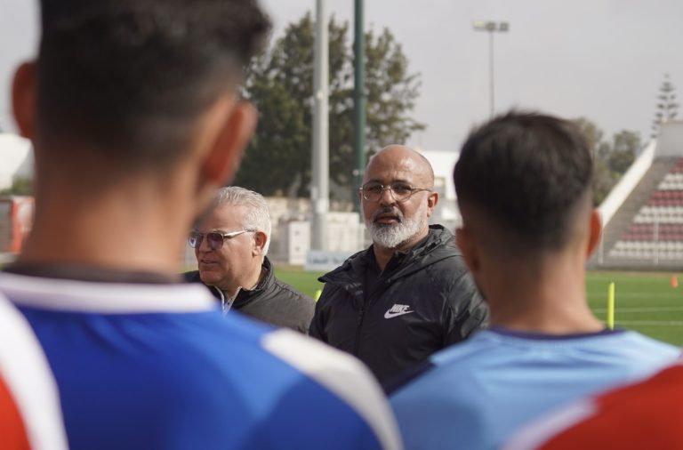 رجاء بني ملال يتعاقد مع المدرب الحسين أوشلا