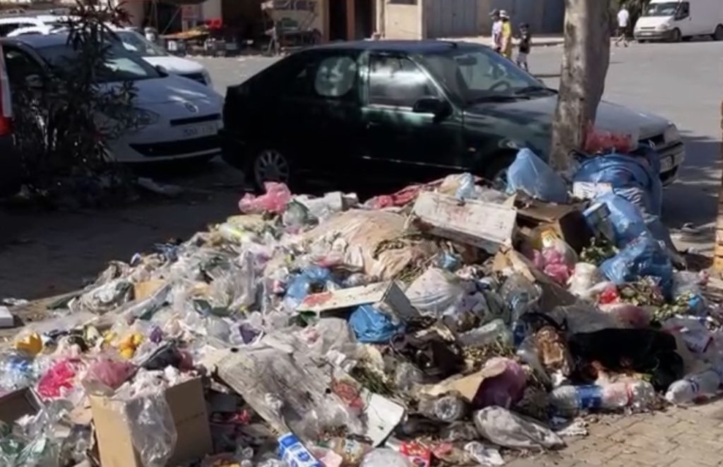 بعد نهاية الموسم.. كارثة بيئية تهدد ساكنة جماعة مولاي عبد الله أمغار بالجديدة