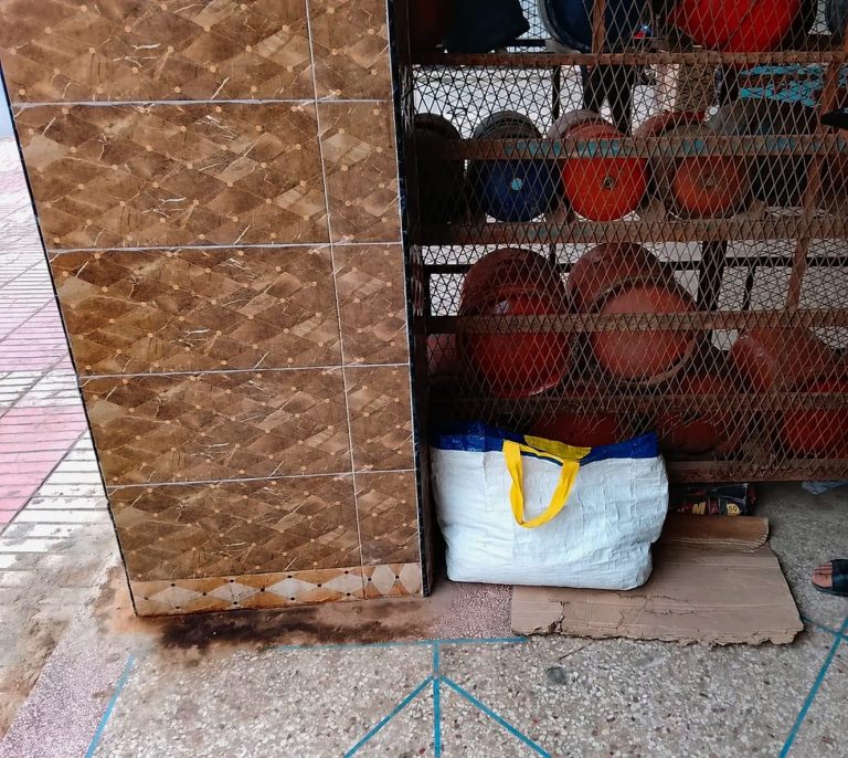 كلميم.. العثور على رضيع متخلى عنه داخل حقيبة أمام محل تجاري