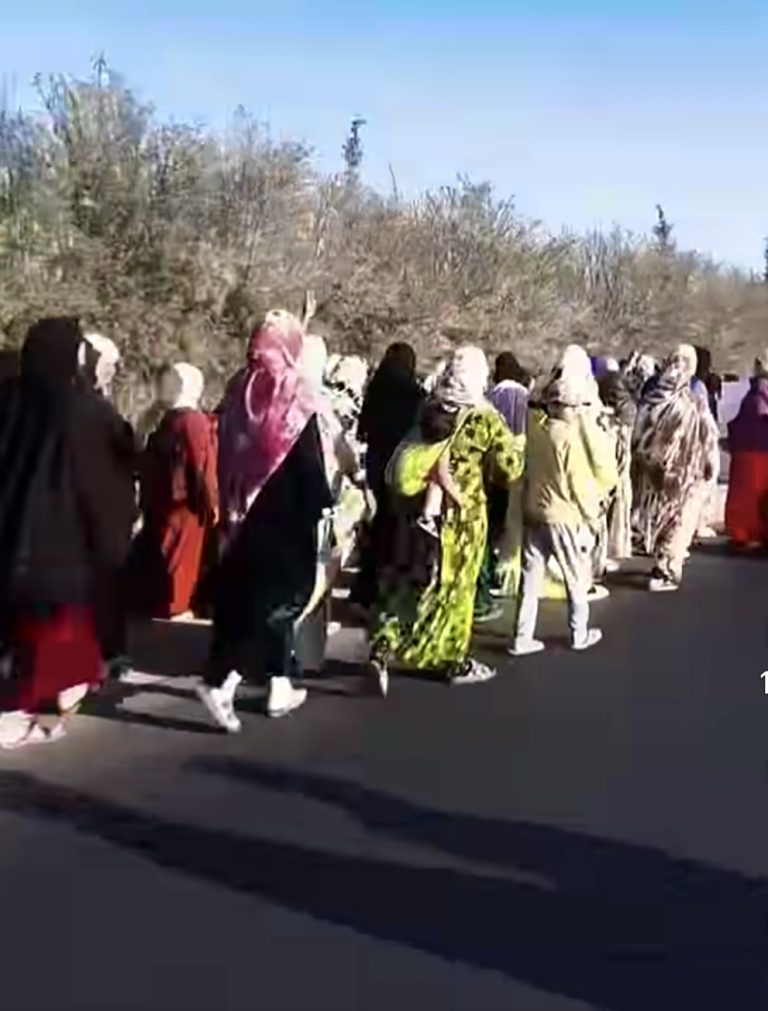 تارودانت.. العطش يخرج نساء دوار البورة للاحتجاج ومطالب بالتدخل