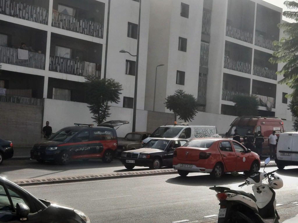 العثور على جثة مواطن داخل سيارة بأكادير وفتح بحث قضائي
