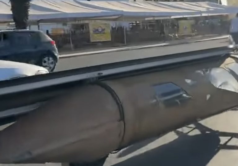 إنزكان.. صاروخ يجوب شوارع المدينة ويثير فضول المواطنين