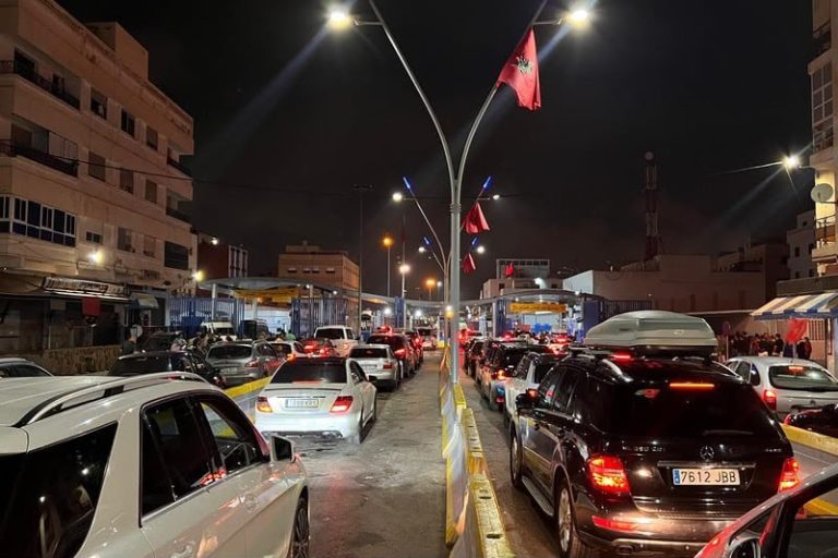 مأزق العبور بباب مليلية المحتلة.. جرس إنذار الجالية لتأمين طريق العودة
