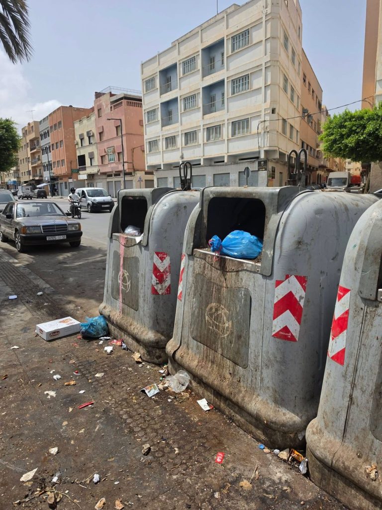 جحيم الأزبال يخنق الناظور.. هل من مُغيث أمام عجز الجماعات؟