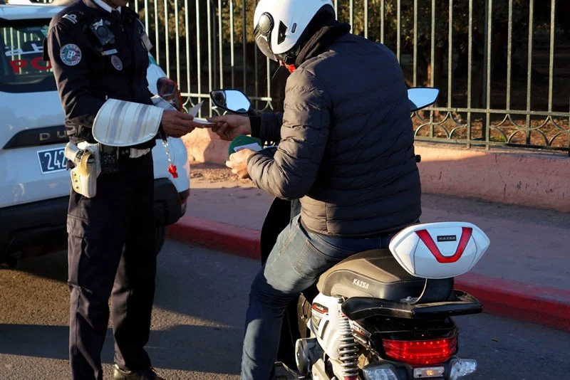 سطات.. فوضى الدراجات النارية تعود بقوة لتهديد حياة المواطنين