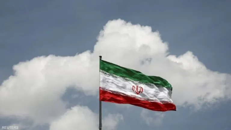 بعد رفض ترامب.. تهديد عسكري إيراني ومطالب بالتفاوض