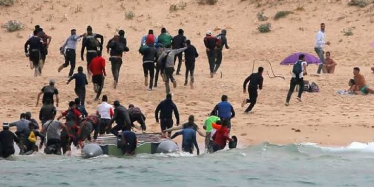 الناظور.. استنفار أمني وإحباط محاولات للهجرة السرية بشاطئ رأس الماء