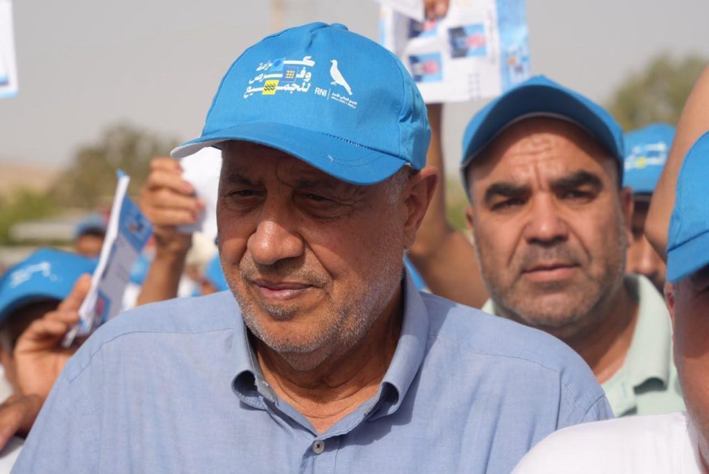الميسوري يكتسح الأسواق والمداشر بتاونات.. وتحركات الأحرار ترفع سقف المنافسة