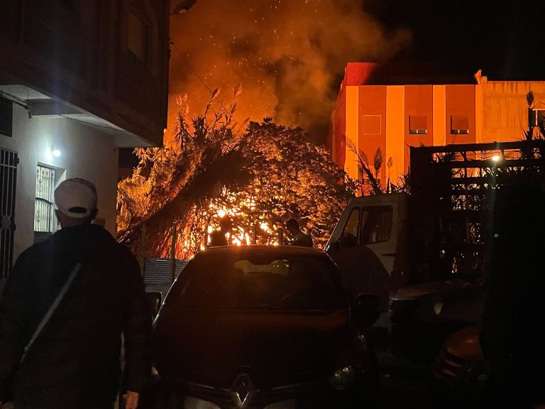 طنجة.. حريق قرب منزل في بلاكة العوامة والوقاية المدنية تتدخل