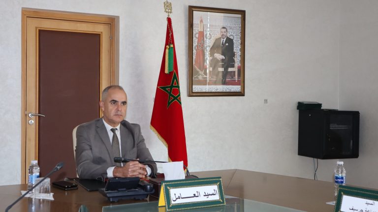 عامل جرسيف يعقد إجتماعا مع مهنيي الزيتون لإنهاء خلاف سوق هوارة