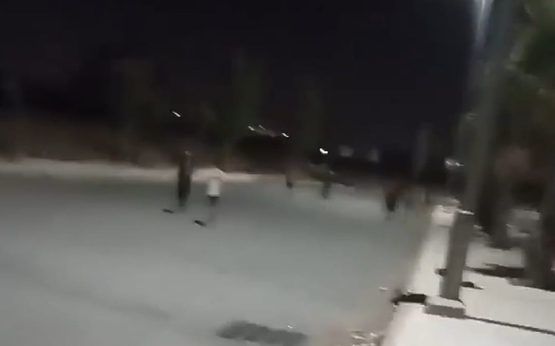 طنجة.. قاصرون يتراشقون بالحجارة ليلاً بأكزناية ويقلقون راحة الساكنة