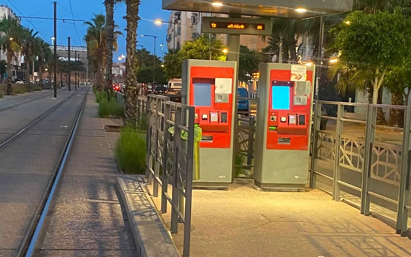 «طلع وخلص».. راكب يروي تفاصيل تغريمه بأسلوب احتيالي داخل ترامواي كازا