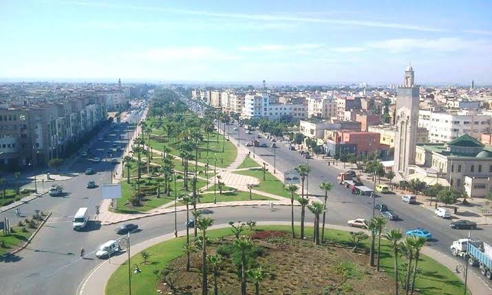 لضمان أصواتهم.. مرشحون ببرشيد يوفرون سيارات لنقل الناخبين لمكاتب التصويت