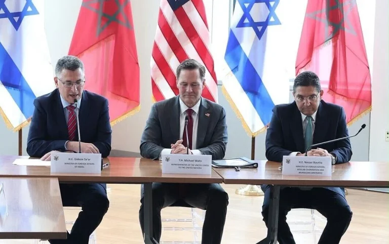 بيان مغربي أمريكي إسرائيلي: الرباط وتل أبيب تتفقان على رفع التمثيل الدبلوماسي إلى مستوى السفارات