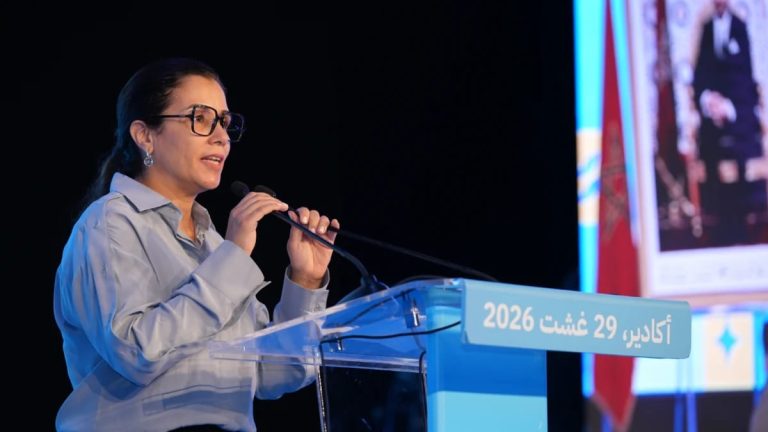 أكادير: رسميا.. زينة إدحلي تودع ملف ترشيحها وكيلة للائحة الأحرار