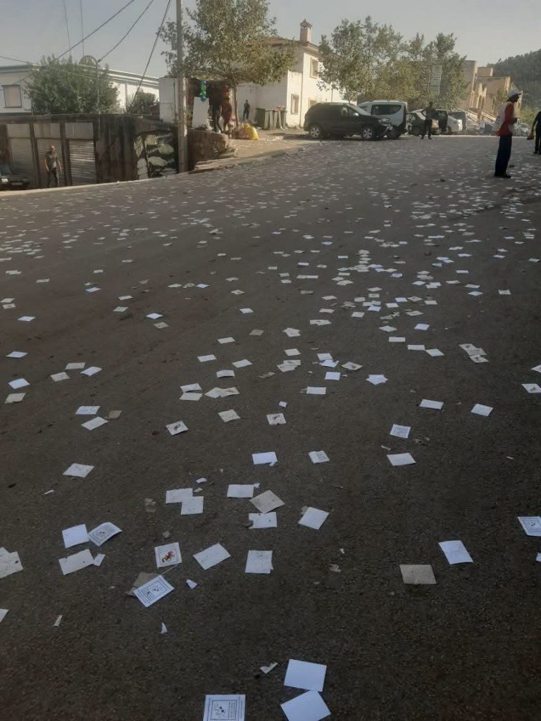 الحسيمة.. مخلفات الحملات الانتخابية تفتح نقاش نظافة الفضاء العام