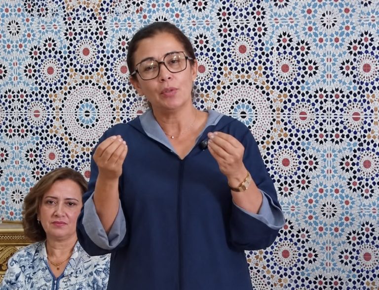 أكادير.. التجمعية زينة إدحلي تراهن على الأمازيغية لتعزيز حضورها الانتخابي بإداوتنان
