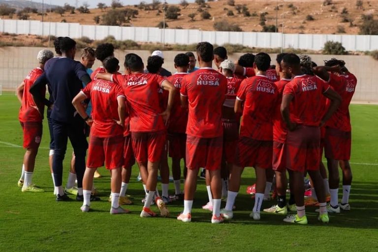 حسنية أكادير يضم خمسة لاعبين لتعزيز تركيبته