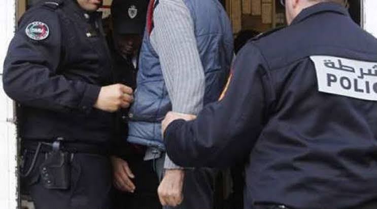 الناظور.. الأمن يطيح بمشتبه فيه ويحجز كمية من الكوكايين والمهلوسات ببني انصار
