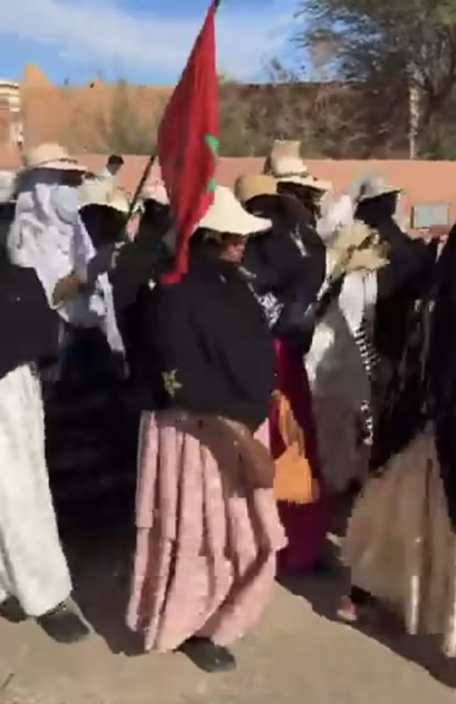 طاطا.. احتجاج نسائي أمام مركز صحي شيد ولم يفتح أبوابه