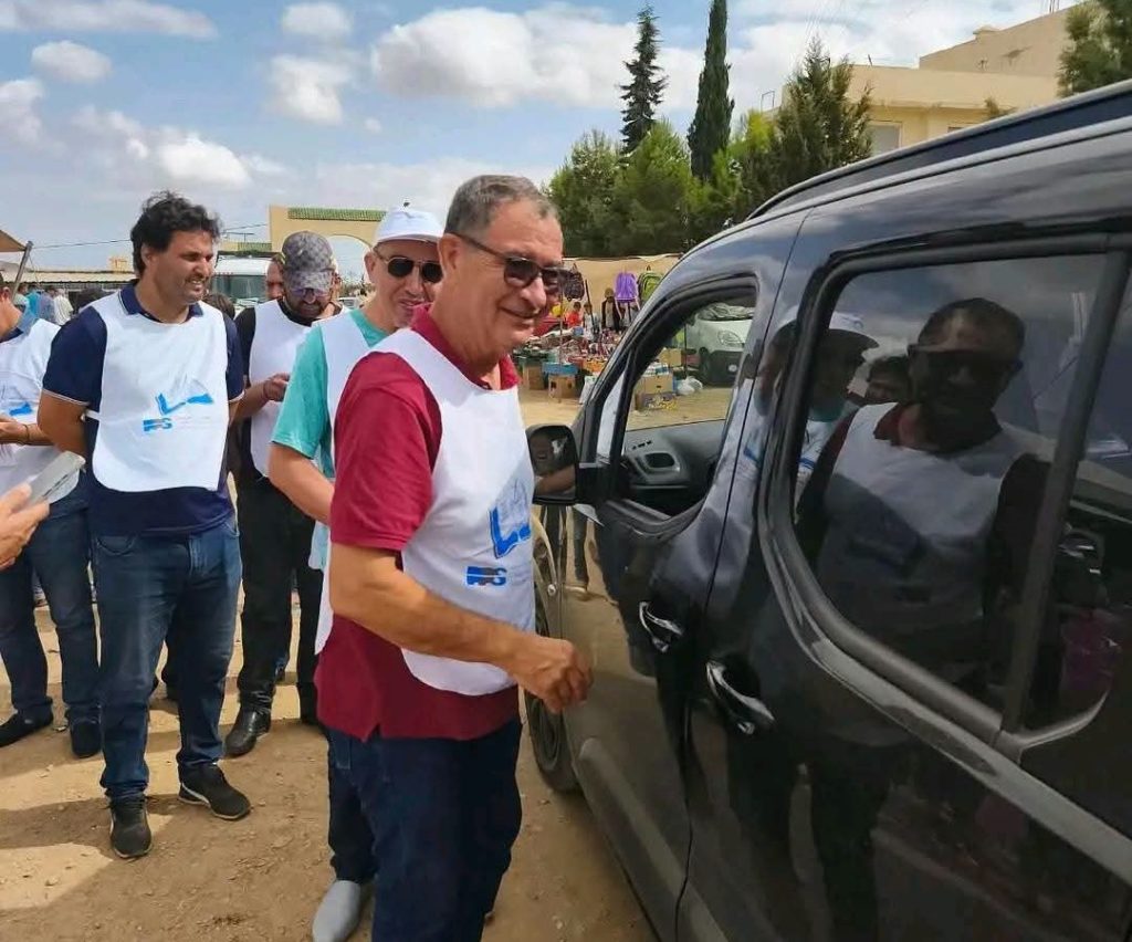 مرشح الكتاب بالحسيمة محمد بودرا يحل بتماسينت وسط ترحيب من الساكنة