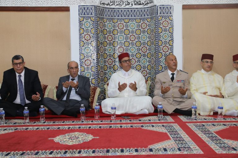 عامل إقليم تازة يترأس حفلاً دينياً إحياءً للذكرى الـ28 لوفاة الملك الحسن الثاني