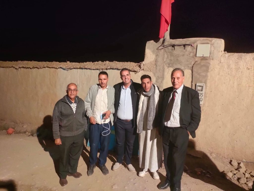 بعد فوزه بمقعد برلماني.. وفد من قيادة حزب الوحدة والديمقراطية يزور عبد العزيز باريك بإملشيل