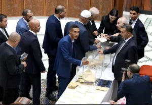 بنعبد الله يعرض خدمات مكتب الفريق التقدمي بمجلس النواب على أسامة باريك