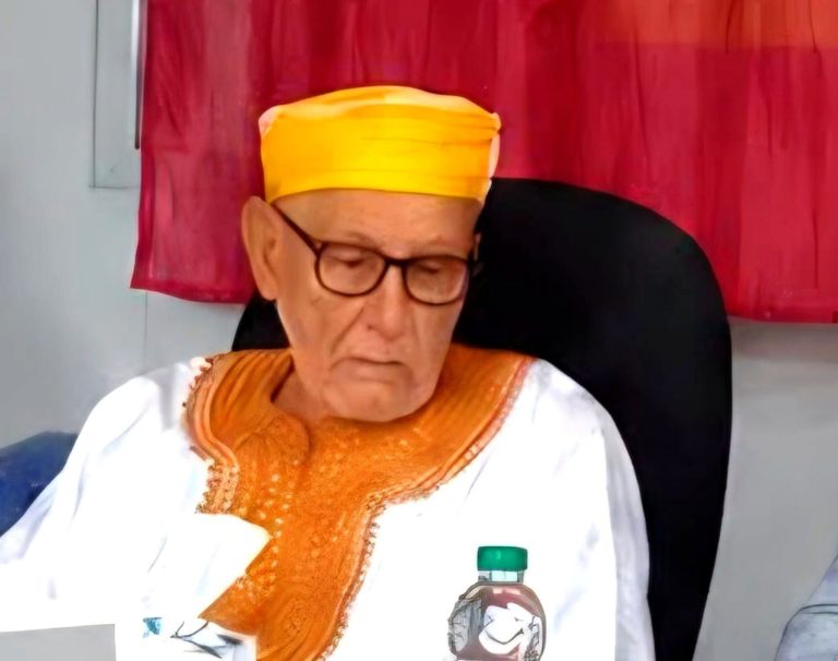 بعمر يناهز 90 عاما.. أحمد أمين يستعيد رئاسة اولاد عمران خلفا لابنه