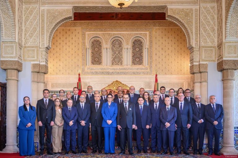 بينهم 11 وزيراً منتدباً.. هندسة من 32 عضواً تقود «حكومة المونديال»