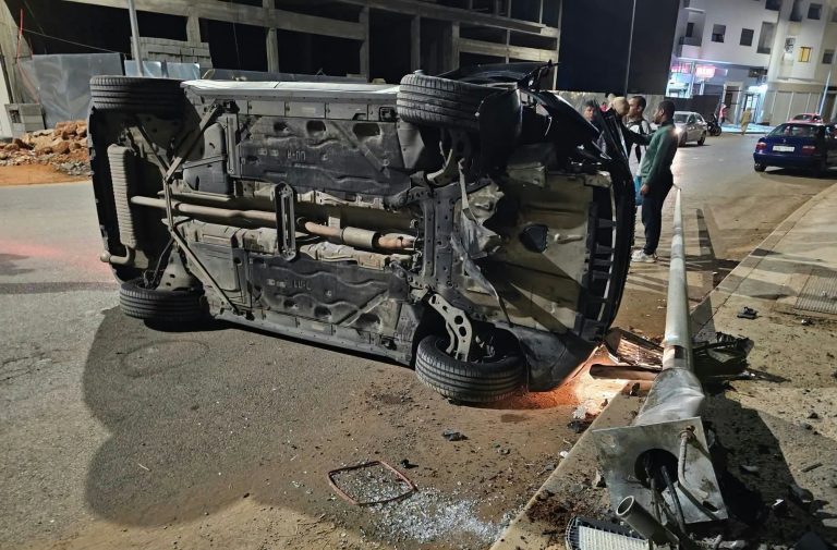 نجاة زوجين في حادث انقلاب سيارة بسلا الجديدة