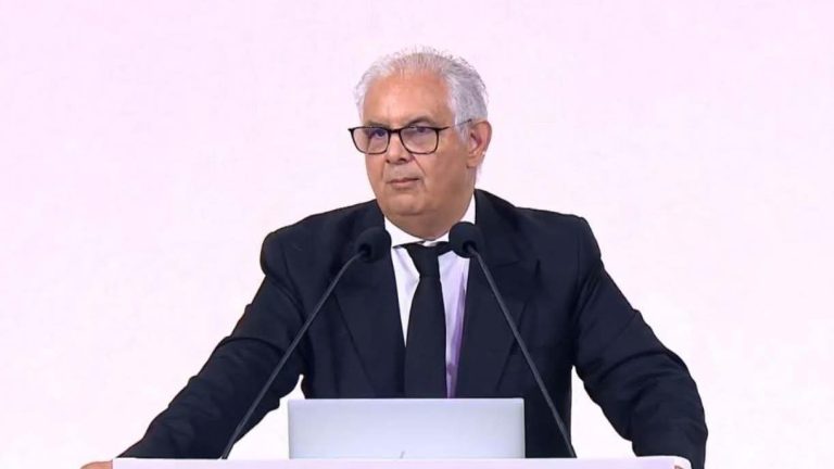 قبل أن يتراجع عن تصريحه.. بركة يعلن رفض البام مشاركة الأحرار في الحكومة