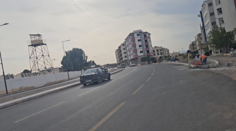 أشغال شركة فاس الجهة للتهيئة تعيد الاعتبار للطريق المدارية ببنسودة