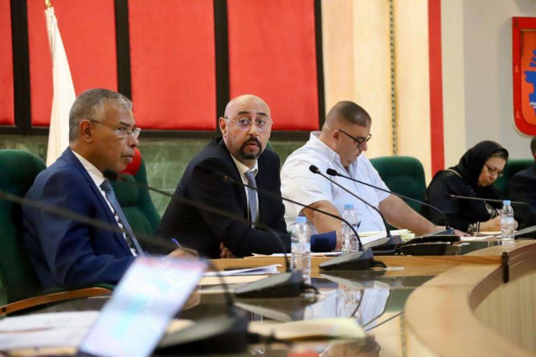 مستقبل رئاسة جماعة طنجة يترقب تطورات وضع العمدة